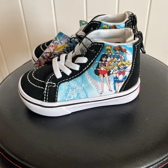 Vans x Sailor Moon Sk8 Hi Sz 5 - Picture 3 of 11
